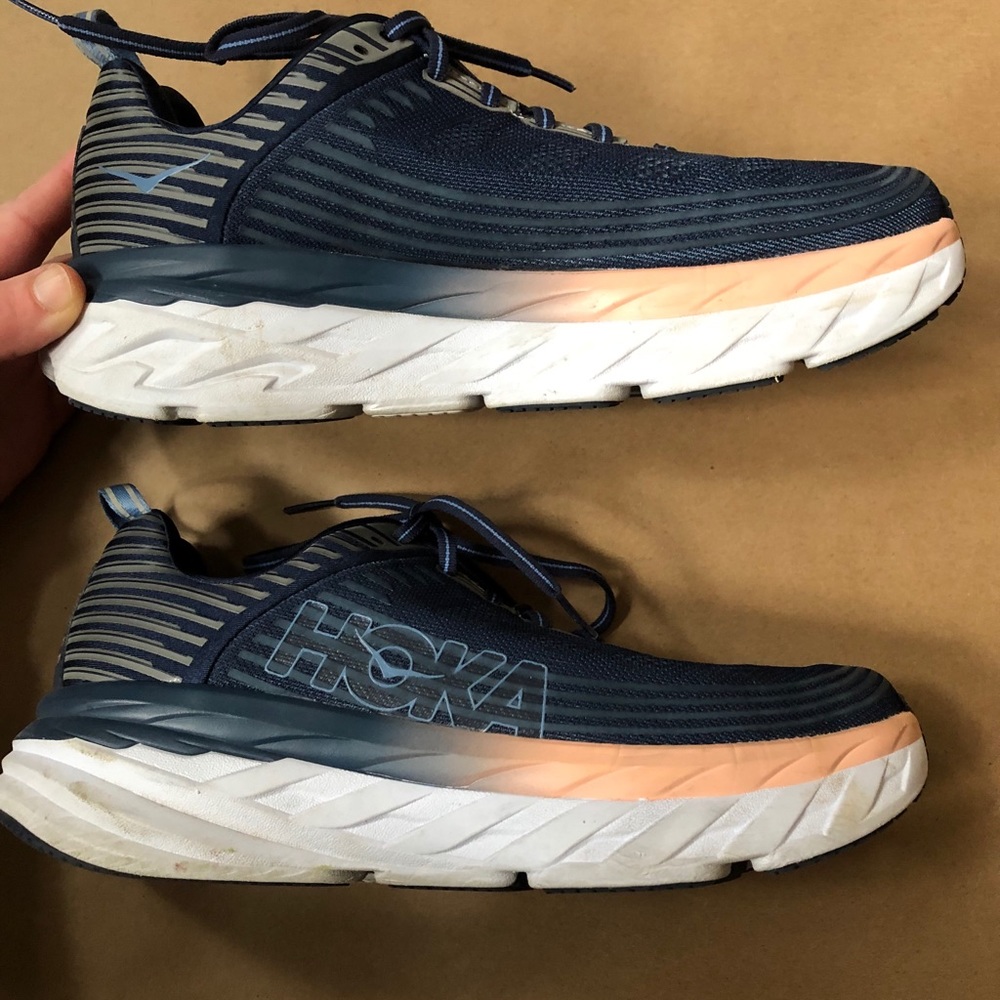 Hoka Women’s 10.5 Bondi 6 Mood Indigo/Dusty Pink